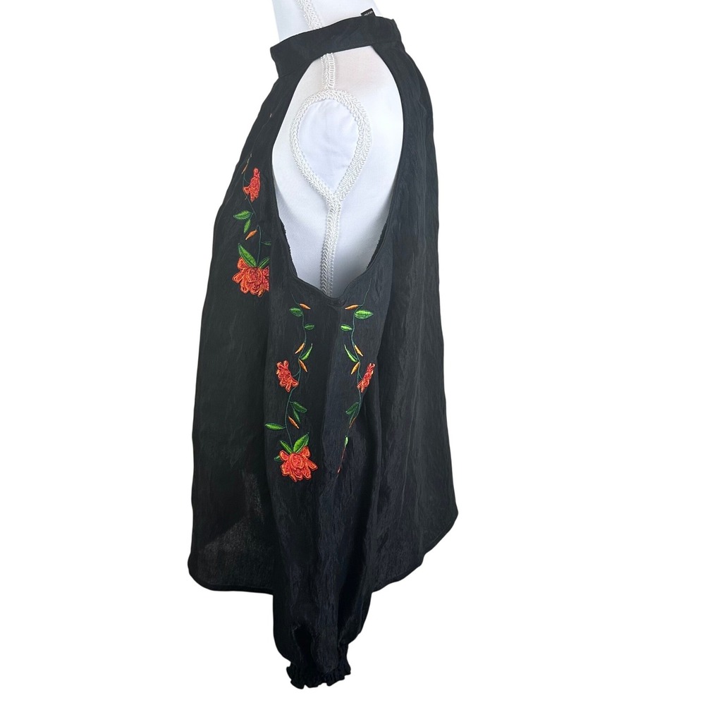 Lumiere Black Floral Embroidered Cold Shoulder High Neck Blouse Women's Medium‎ - Picture 4 of 7